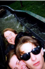 me_oorlagh_bid.jpg (89427 bytes)