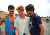 snakes.jpg (99369 bytes)