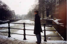 me_canal.jpg (110117 bytes)