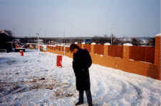 me_snow.jpg (109639 bytes)