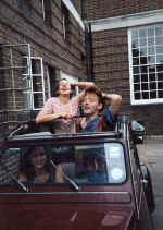 girls_take_the_piss.jpg (187533 bytes)