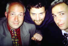 hair_suits.jpg (75705 bytes)