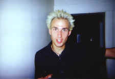 me_rbv.jpg (49286 bytes)