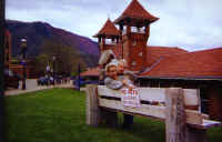 glenwood_springs.jpg (93267 bytes)