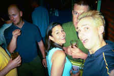 ash_me_kt.jpg (124648 bytes)