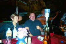 mike_chin.jpg (146210 bytes)