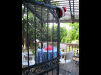 pearl_st.jpg (41663 bytes)