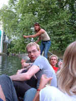 suzie_punting.jpg (266456 bytes)