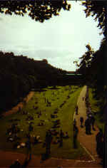 edinburgh_gardens.jpg (163357 bytes)