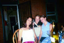 kt_kim_claire.jpg (162045 bytes)