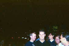 simon_gang.jpg (281376 bytes)