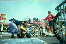 bike_shop.jpg (209967 bytes)