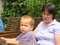 george_jackie.jpg (131658 bytes)