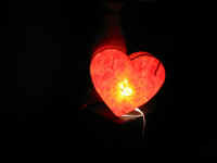 heart_shape_lamp.jpg (19577 bytes)