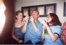 seanie_camera.jpg (90367 bytes)