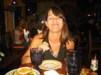 kt_dinner.jpg (123079 bytes)