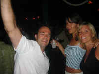 tim_kt_jen.jpg (100806 bytes)