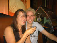 me_kt_bar.jpg (145857 bytes)