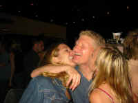 seanie_snogged.jpg (47200 bytes)