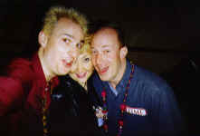 me_christine_jb.jpg (152712 bytes)