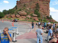 dave_queue.jpg (243014 bytes)