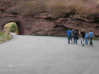 gang_arch.jpg (183986 bytes)