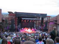 stage.jpg (143516 bytes)