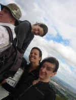 girls_seat.jpg (167455 bytes)