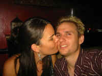 kt_kiss-me.jpg (124427 bytes)