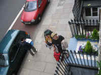 mother_daughter.jpg (167686 bytes)