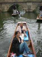 kt_mum_punt.jpg (219954 bytes)