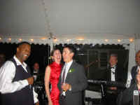 mike_scotia_singer.jpg (126532 bytes)