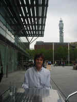 shiv_davies_wine_bar.jpg (109909 bytes)