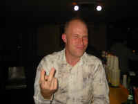 jb_fingers.jpg (94553 bytes)