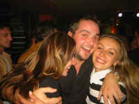 tom_birds2.jpg (128870 bytes)