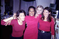 girls_in_red.jpg (86503 bytes)