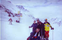 group2.jpg (51964 bytes)