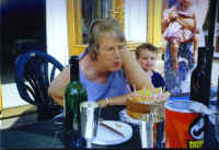 MumBDay.jpg (76751 bytes)