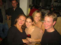 percy_steph_alia_shauna.jpg (49582 bytes)