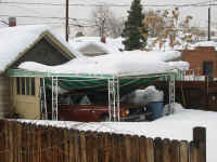 neighbour_car_port.jpg (177525 bytes)