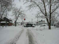 truck_stuck.jpg (200207 bytes)