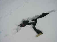 lindsay_in_snow.jpg (53799 bytes)