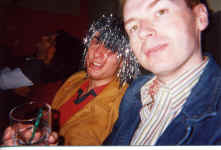 me_wig_al.jpg (326052 bytes)