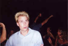 me_dance.jpg (263218 bytes)