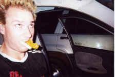 me_mouth.jpg (287662 bytes)