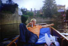 me_punt.jpg (182996 bytes)