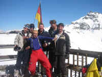 blokes.jpg (135601 bytes)