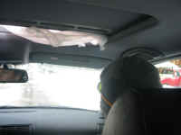 broken_sunroof.jpg (63404 bytes)