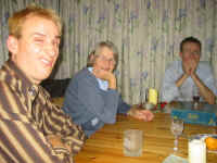 me_mum_hezz.jpg (132733 bytes)