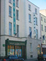 youth_hostel.jpg (206796 bytes)